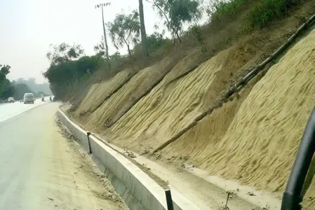 Mas sobre Estabilidad de taludes